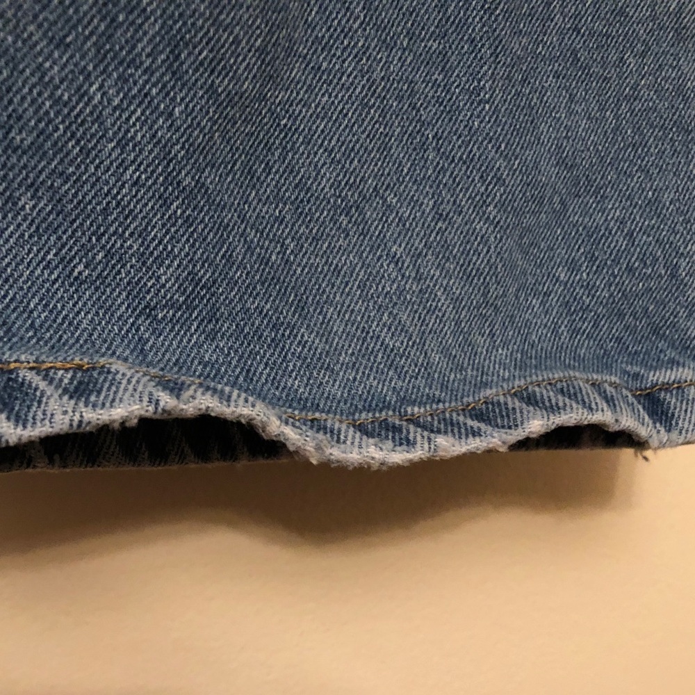 🔥SALE🌟Men’s Lee jeans Regular fit 38x30 naturally distressed hard to find jean - Picture 4 of 8